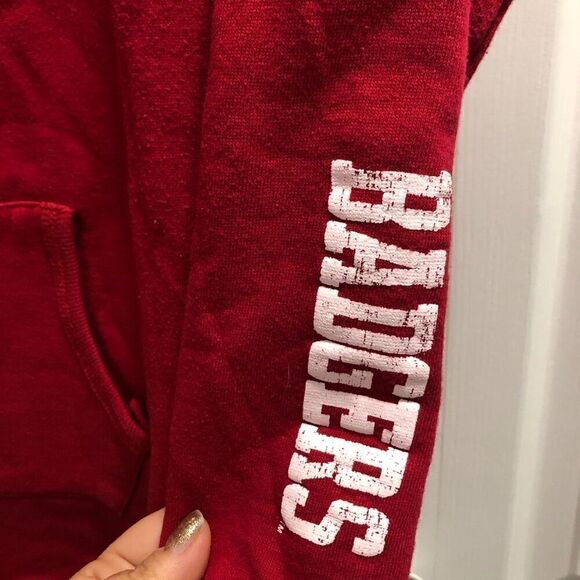 Colosseum Wisconsin Badger Extra Large (XL) Red Hoodie - Picture 3 of 5